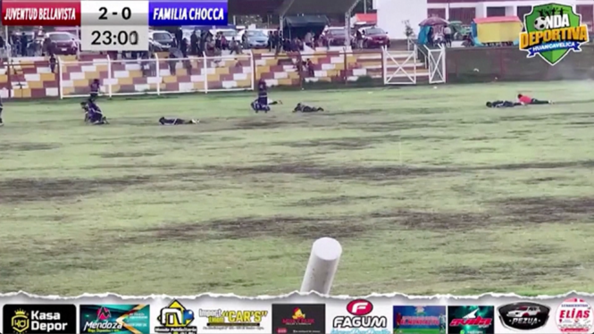 Lightning Strikes Soccer Team in Peru, Killing Player