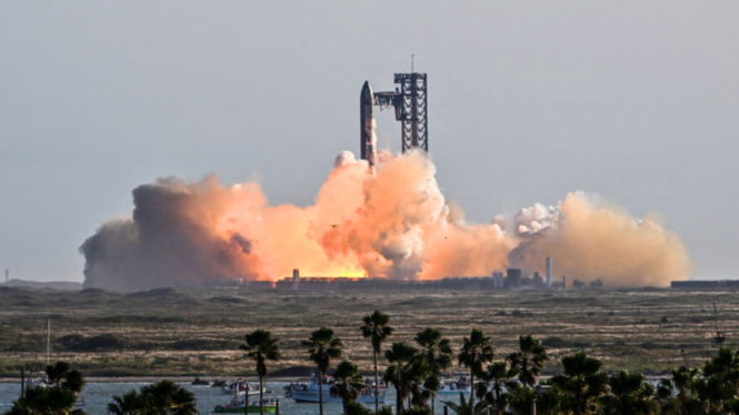 SpaceX’s sixth Starship test flight successful despite abandoning booster catch