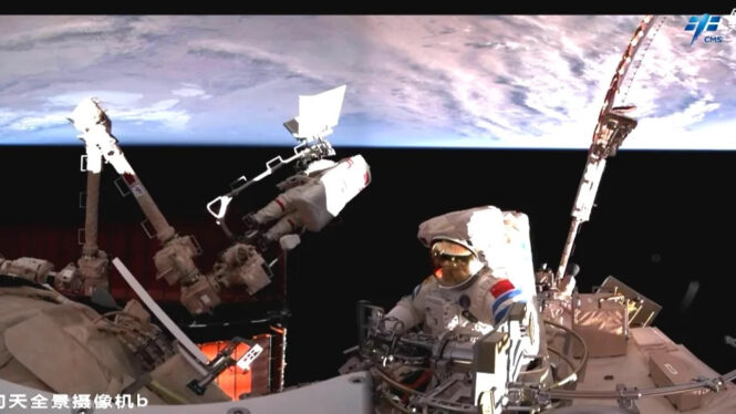 Chinese astronauts conduct record-breaking 9-hour spacewalk outside Tiangong space station (video)