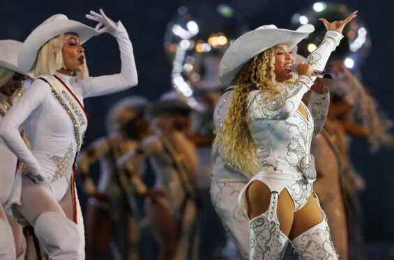 Inside Beyoncé’s Christmas Day Halftime Show: The Queen Is Home for the Holiday