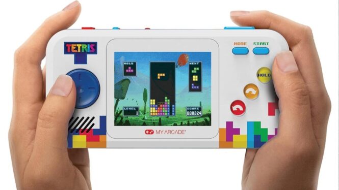 Officially Licensed Tetris Handheld Is Nearly 50% Off For Cyber Monday