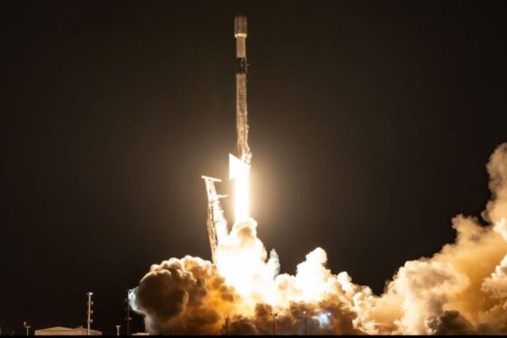 SpaceX completes 1st Starlink direct-to-cell constellation with launch from California