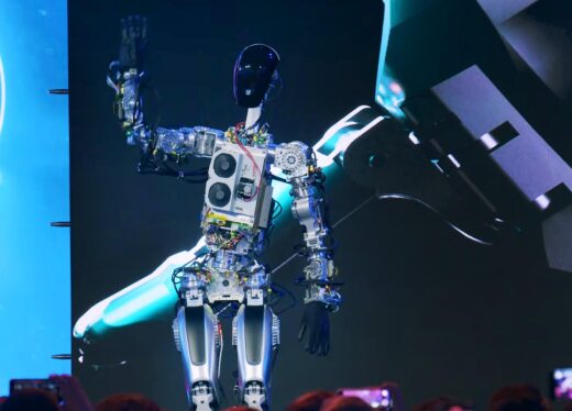 Watch how Tesla’s humanoid robot recovers from a stumble