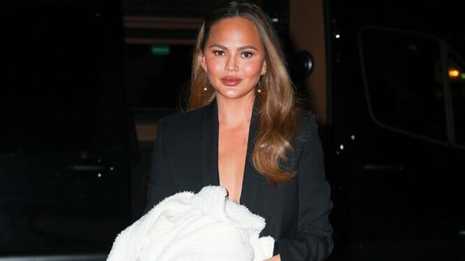 Chrissy Teigen Is ‘Feeling Grateful’ to Return Home After Evacuating Amid Los Angeles Fires