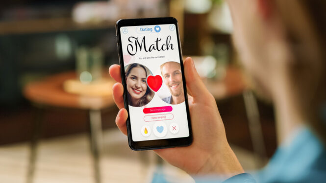 Hinge’s AI can help make your dating profile shine – and maybe win at the game of love