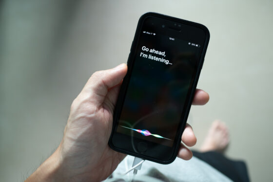 Siri “unintentionally” recorded private convos; Apple agrees to pay $95M